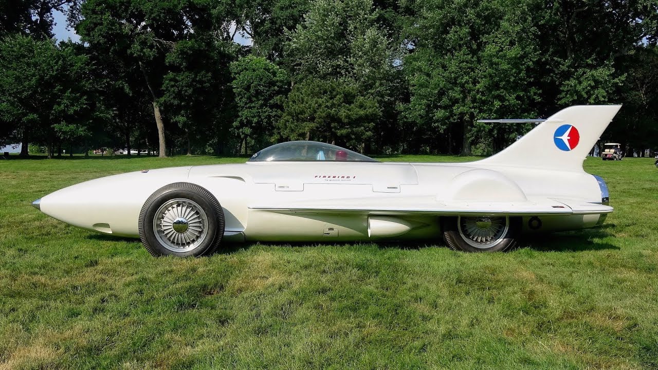 1953 GM Firebird I XP-21, showcasing its jet-inspired design and aerodynamic features.