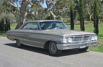 1964_Ford_Galaxie_500_XL_2-Door_Hardtop