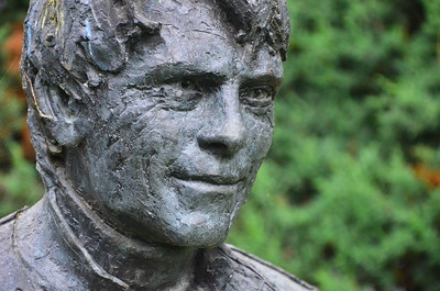 Roger Williamson F1 driver statue